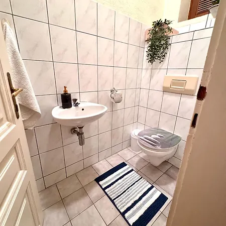 Ljubez 야이체